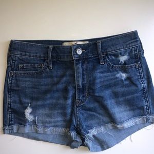 Hollister Short Shorts high rise size 26